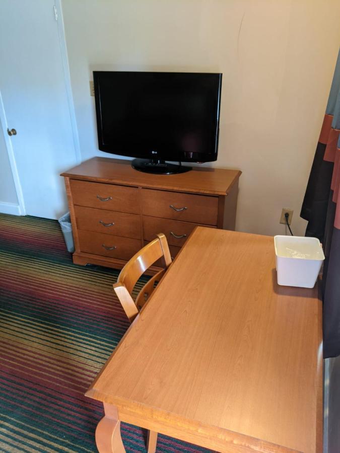 Azalea Inn & Suites Wilmington Ngoại thất bức ảnh