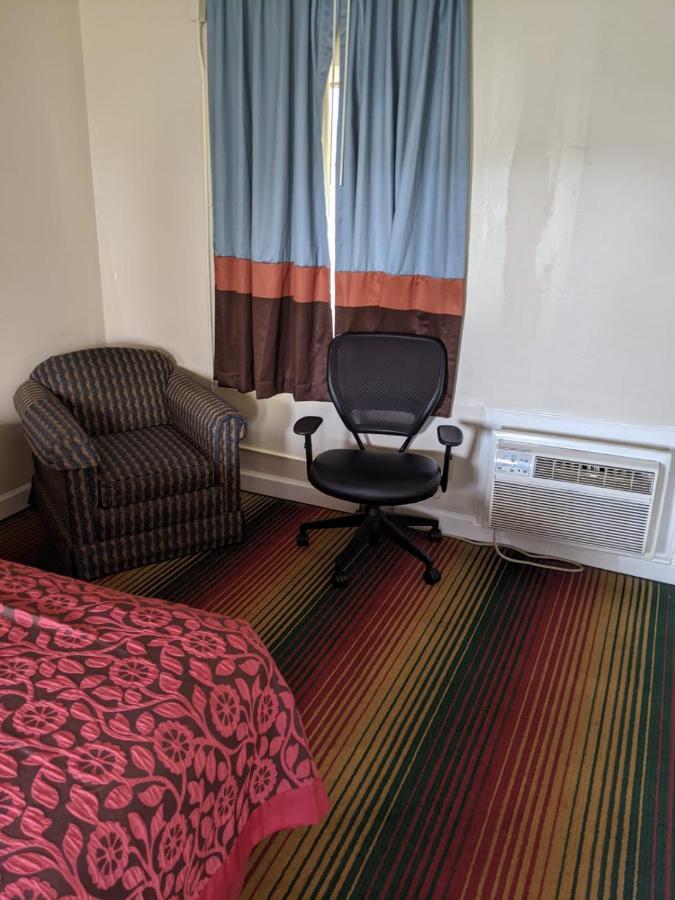 Azalea Inn & Suites Wilmington Ngoại thất bức ảnh