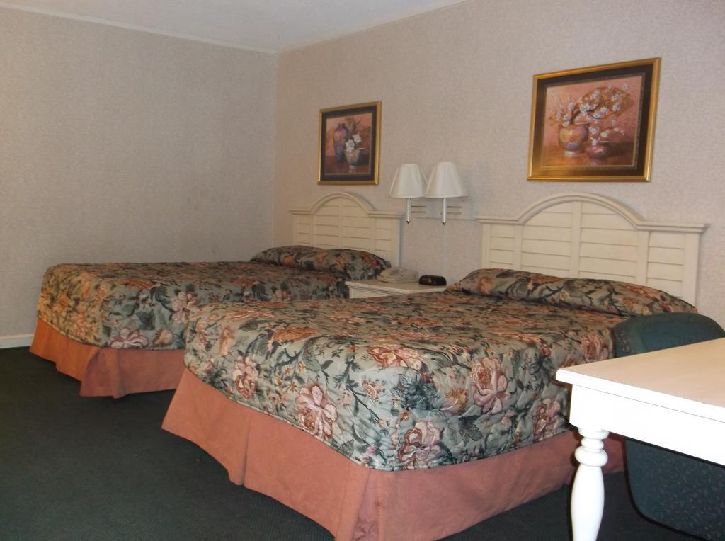 Azalea Inn & Suites Wilmington Phòng bức ảnh